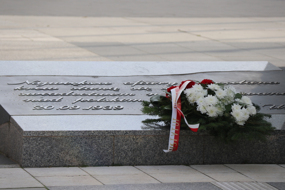 Wernisaż najnowszej wystawy IPN Gdańsk „Zasłużyć na krzyż: albo Virtuti, albo drewniany. Obrona Wybrzeża 1939” – Gdynia, 28 września 2021