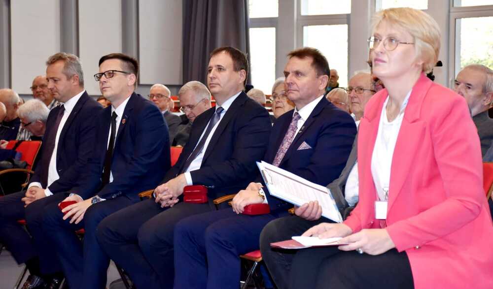 Konferencja naukowa w 40. rocznicę powołania Wojskowych Obozów Internowania