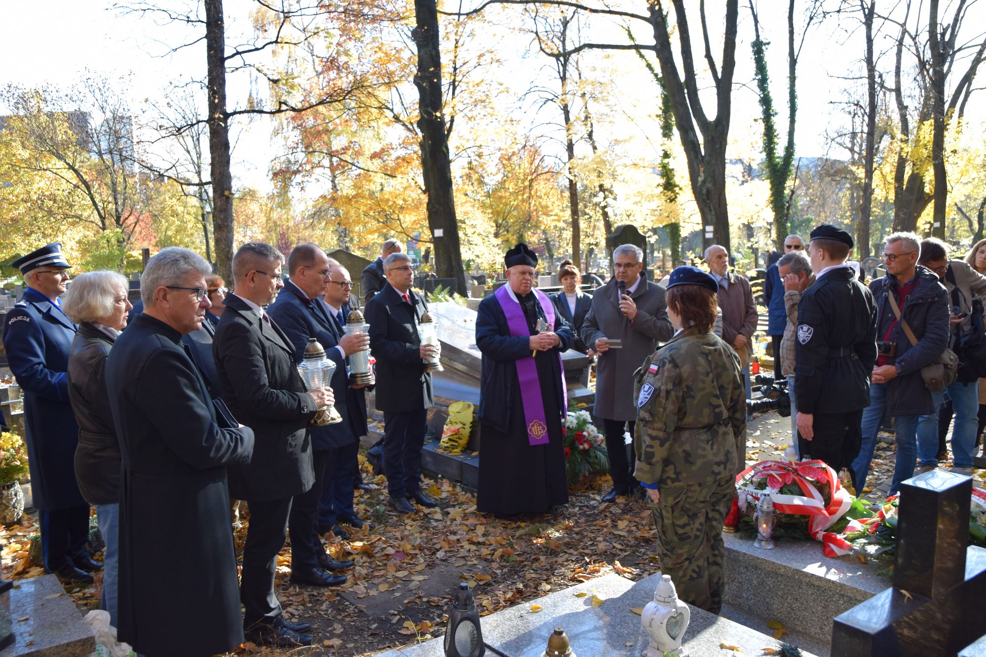 Uroczystość poświęcenia odremontowanego grobu weterana walk o wolność i niepodległość Polski powstańca śląskiego Józefa Grzegorzka.