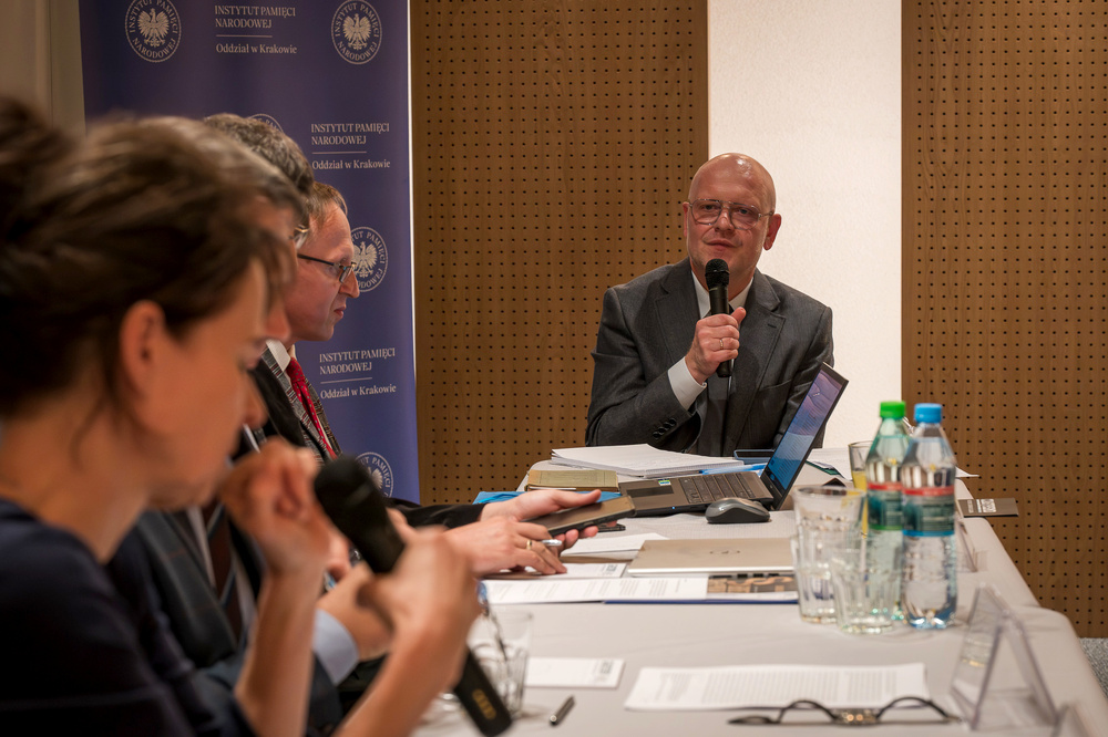 CALL FOR PAPERS: Ogólnopolska konferencja naukowa „Dekret sierpniowy jako narzędzie sprawiedliwych rozliczeń ze zbrodniami okresu wojny i okupacji?” – Katowice, 24-25 września 2024. Fot.: IPN K. Łojko