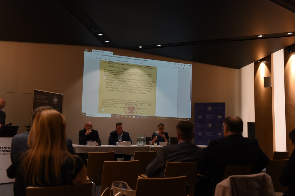 Konferencja „Dekret sierpniowy jako narzędzie sprawiedliwych rozliczeń ze zbrodniami okresu wojny i okupacji?”. Fot. Monika Kobylańska/IPN