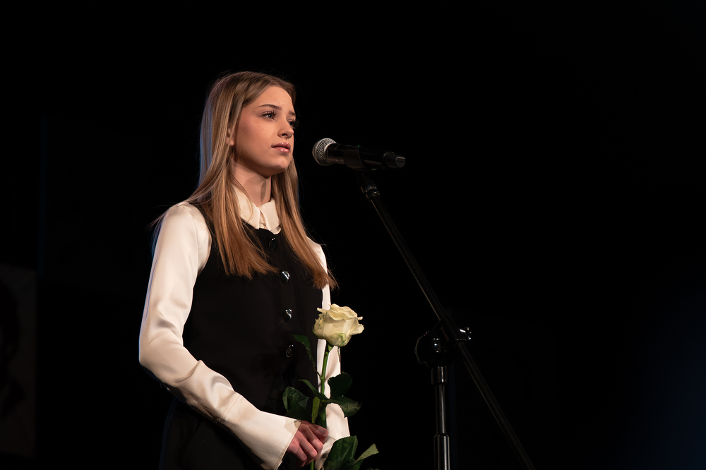 Gala finałowa XI edycji ogólnopolskiego konkursu recytatorskiego „W kręgu poezji i prozy lagrowej więźniarek KL Ravensbrück“ im. Wandy Półtawskiej – Ruda Śląska, 9 kwietnia 2025. Fot.: IPN Krzysztof Łojko