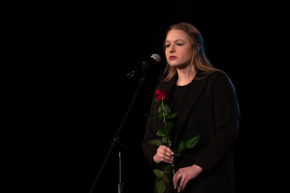 Gala finałowa XI edycji ogólnopolskiego konkursu recytatorskiego „W kręgu poezji i prozy lagrowej więźniarek KL Ravensbrück“ im. Wandy Półtawskiej – Ruda Śląska, 9 kwietnia 2025. Fot.: IPN Krzysztof Łojko