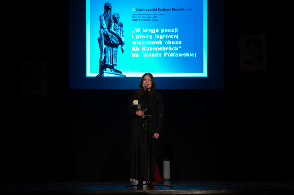 Gala finałowa XI edycji ogólnopolskiego konkursu recytatorskiego „W kręgu poezji i prozy lagrowej więźniarek KL Ravensbrück“ im. Wandy Półtawskiej – Ruda Śląska, 9 kwietnia 2025. Fot.: IPN Krzysztof Łojko
