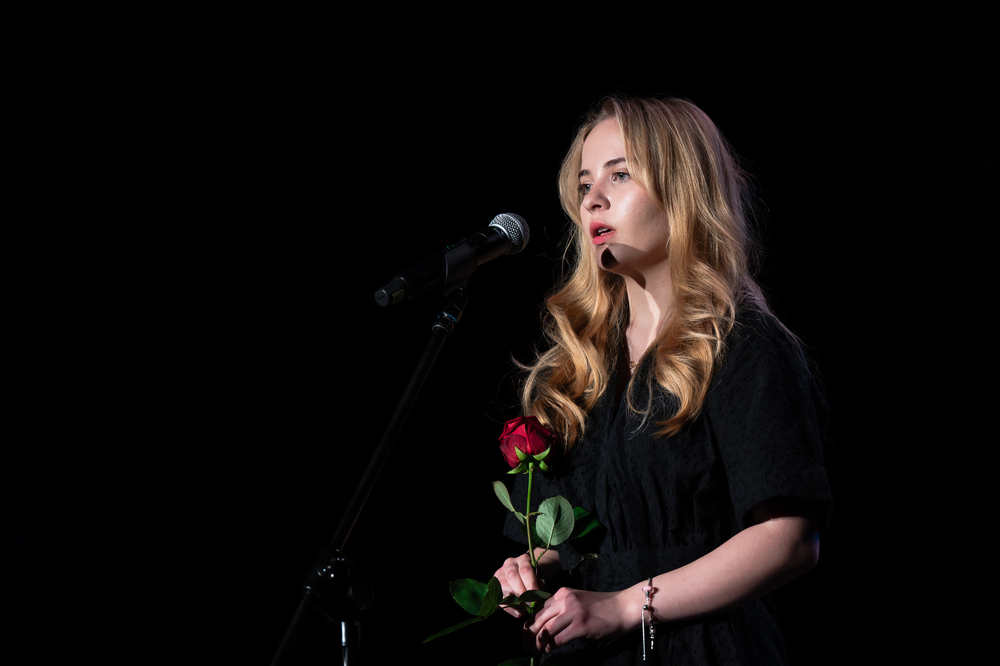 Gala finałowa XI edycji ogólnopolskiego konkursu recytatorskiego „W kręgu poezji i prozy lagrowej więźniarek KL Ravensbrück“ im. Wandy Półtawskiej – Ruda Śląska, 9 kwietnia 2025. Fot.: IPN Krzysztof Łojko