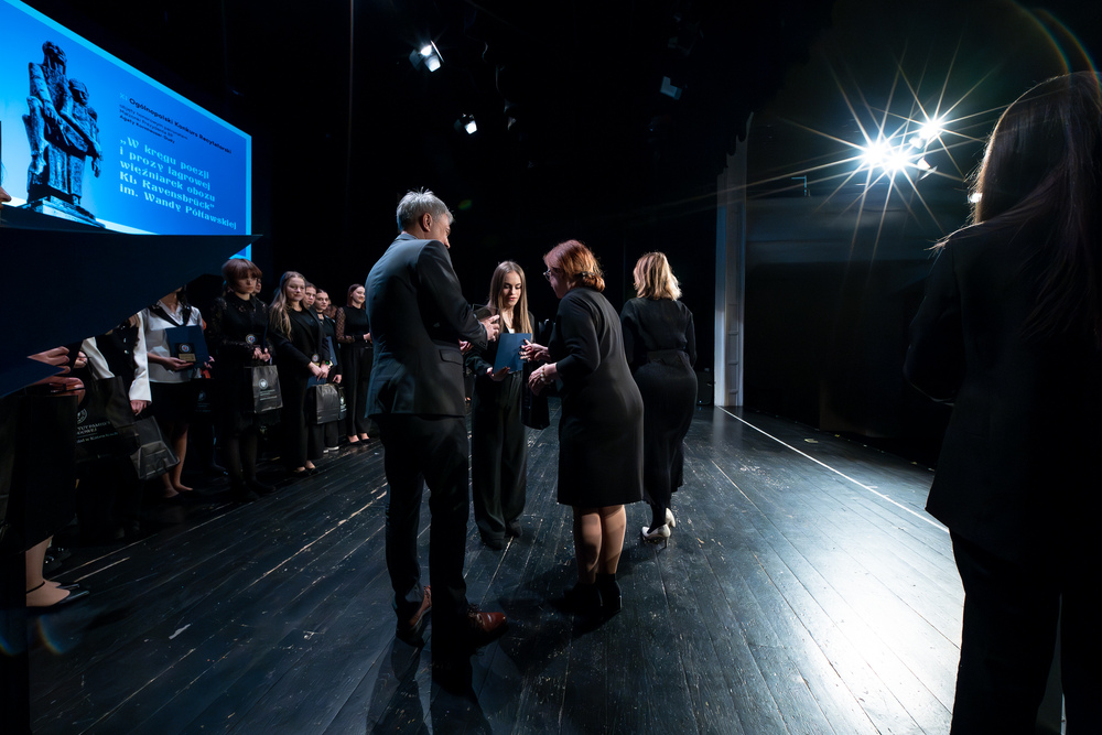 Gala finałowa XI edycji ogólnopolskiego konkursu recytatorskiego „W kręgu poezji i prozy lagrowej więźniarek KL Ravensbrück“ im. Wandy Półtawskiej – Ruda Śląska, 9 kwietnia 2025. Fot.: IPN Krzysztof Łojko