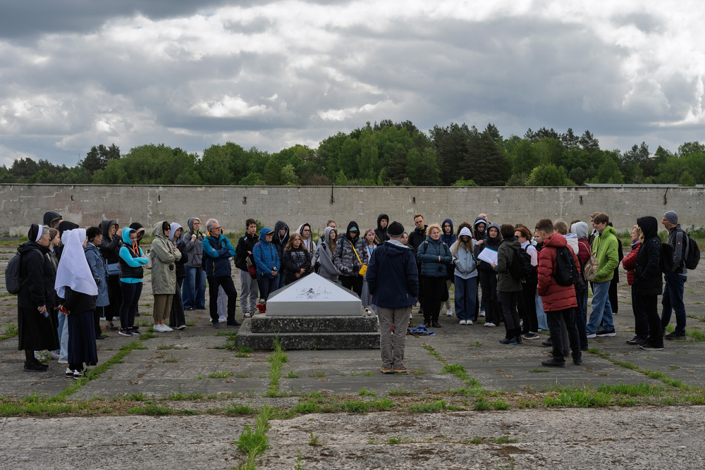 Wyjazd finalistów konkursu „W kręgu pamięci i prozy lagrowej więźniarek KL Ravensbrück” do Miejsca Pamięci i Przestrogi Ravensbrück, 23 – 26 maja 2025. Fot.: IPN Krzysztof Łojko