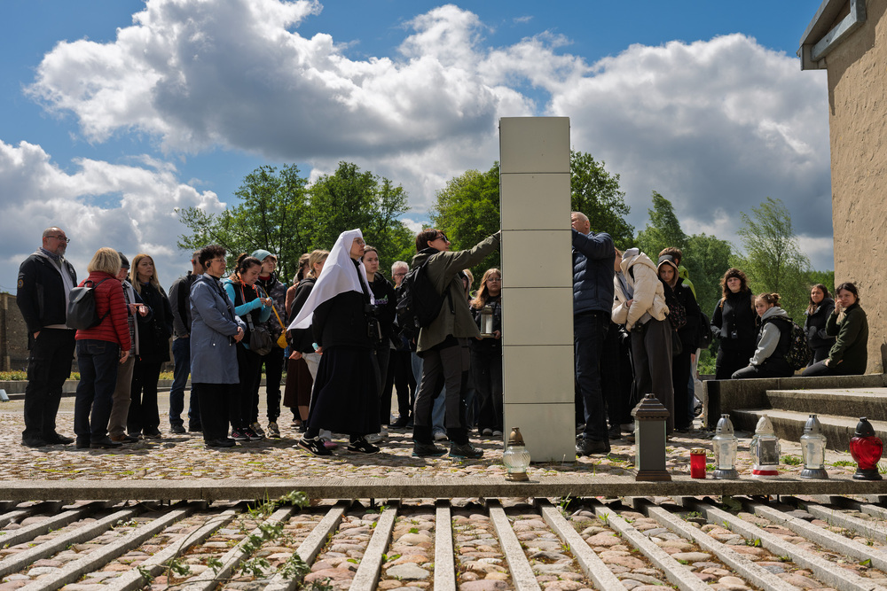Wyjazd finalistów konkursu „W kręgu pamięci i prozy lagrowej więźniarek KL Ravensbrück” do Miejsca Pamięci i Przestrogi Ravensbrück, 23 – 26 maja 2025. Fot.: IPN Krzysztof Łojko