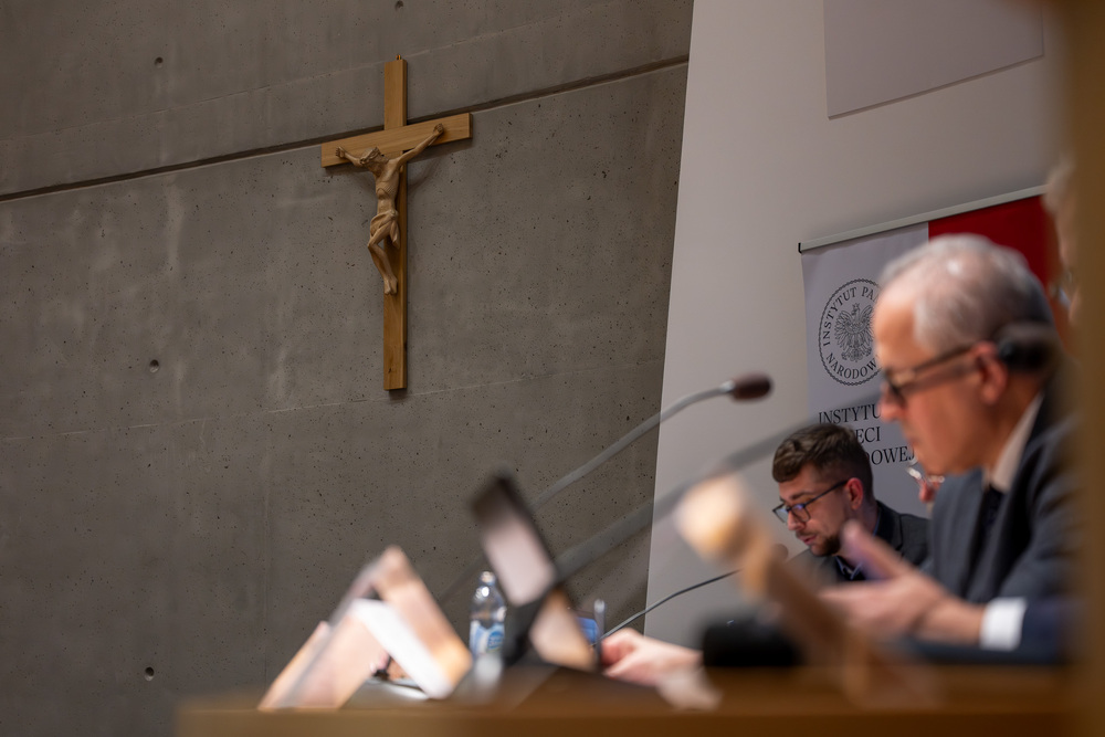 „Krajobraz powstańczy na polskich cmentarzach. Studium przypadków grobów powstańców ujętych w ewidencji grobów weteranów walk o wolność i niepodległość Polski”. Fot.: IPN Krzysztof Łojko