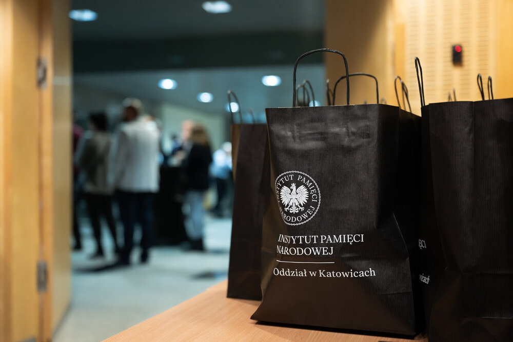 „Krajobraz powstańczy na polskich cmentarzach. Studium przypadków grobów powstańców ujętych w ewidencji grobów weteranów walk o wolność i niepodległość Polski”. Fot.: IPN Krzysztof Łojko