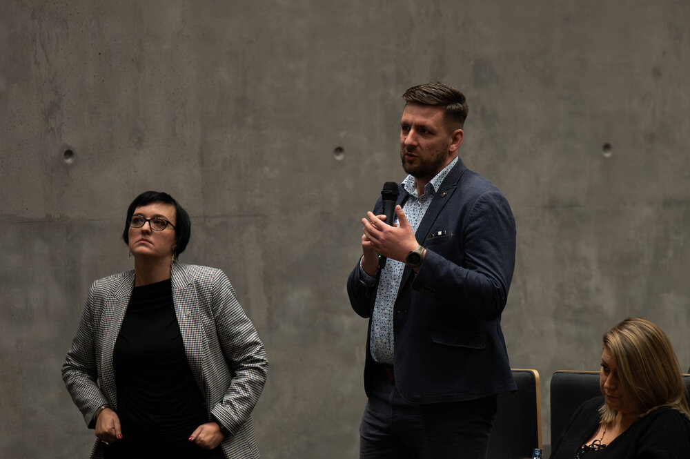 „Krajobraz powstańczy na polskich cmentarzach. Studium przypadków grobów powstańców ujętych w ewidencji grobów weteranów walk o wolność i niepodległość Polski”. Fot.: IPN Krzysztof Łojko