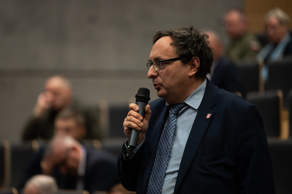 „Krajobraz powstańczy na polskich cmentarzach. Studium przypadków grobów powstańców ujętych w ewidencji grobów weteranów walk o wolność i niepodległość Polski”. Fot.: IPN Krzysztof Łojko