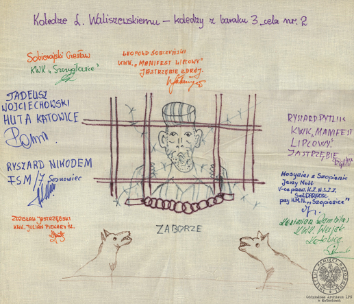Makatka z podpisami internowanych ofiarowana Leszkowi Waliszewskiemu, przewodniczącemu Zarządu Regionu Śląsko-Dąbrowskiego NSZZ „Solidarność”, z okresu internowania w Zabrzu-Zaborzu (AIPN Ka 043/807, t. 2, k. 112).