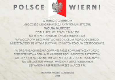 Tablica upamiętniająca antykomunistyczną organizację młodzieżową „Wolna Młodzież” w Częstochowie.