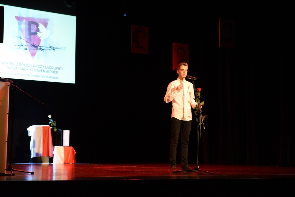 VIII edycja ogólnopolskiego konkursu recytatorskiego „W kręgu poezji i prozy lagrowej więźniarek KL Ravensbrück”. Fot. M. Kobylańska