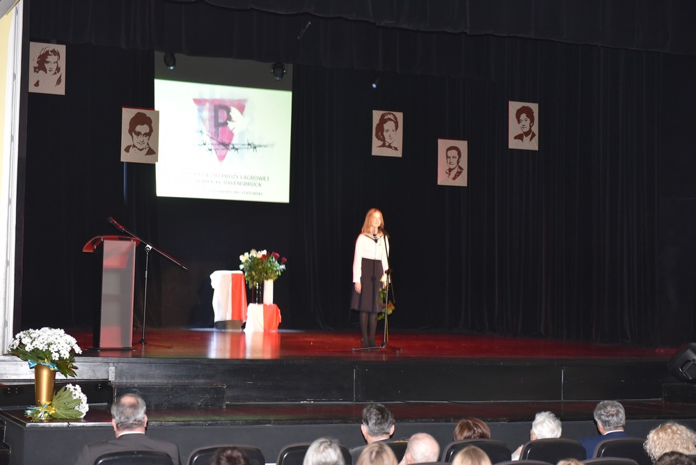 VIII edycja ogólnopolskiego konkursu recytatorskiego „W kręgu poezji i prozy lagrowej więźniarek KL Ravensbrück”. Fot. M. Kobylańska