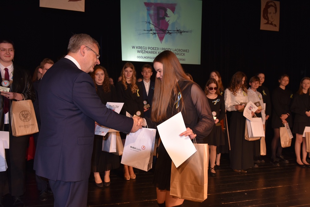 VIII edycja ogólnopolskiego konkursu recytatorskiego „W kręgu poezji i prozy lagrowej więźniarek KL Ravensbrück”. Fot. M. Kobylańska