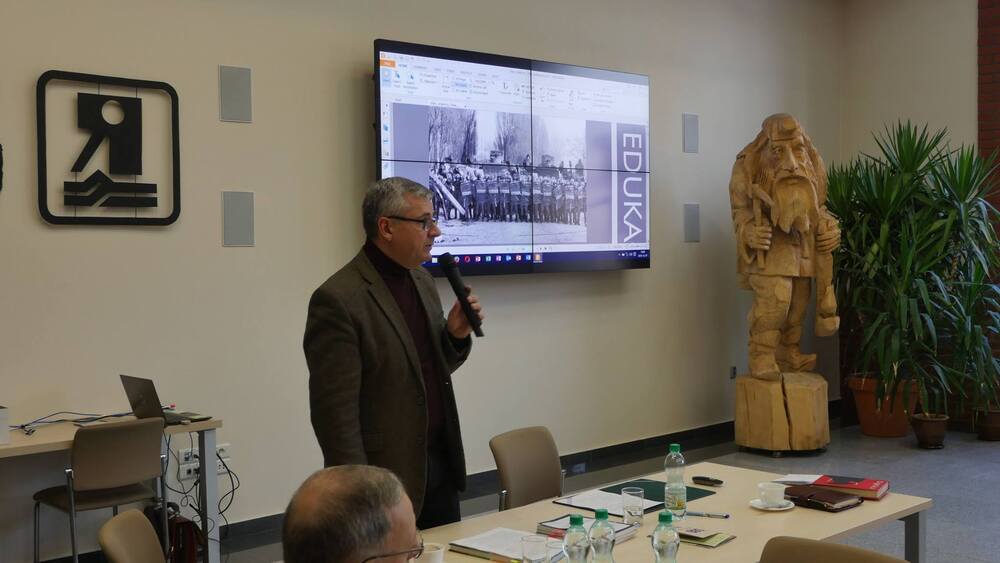 Dr Andrzej Sznajder, dyrektor Oddziału IPN Katowice.