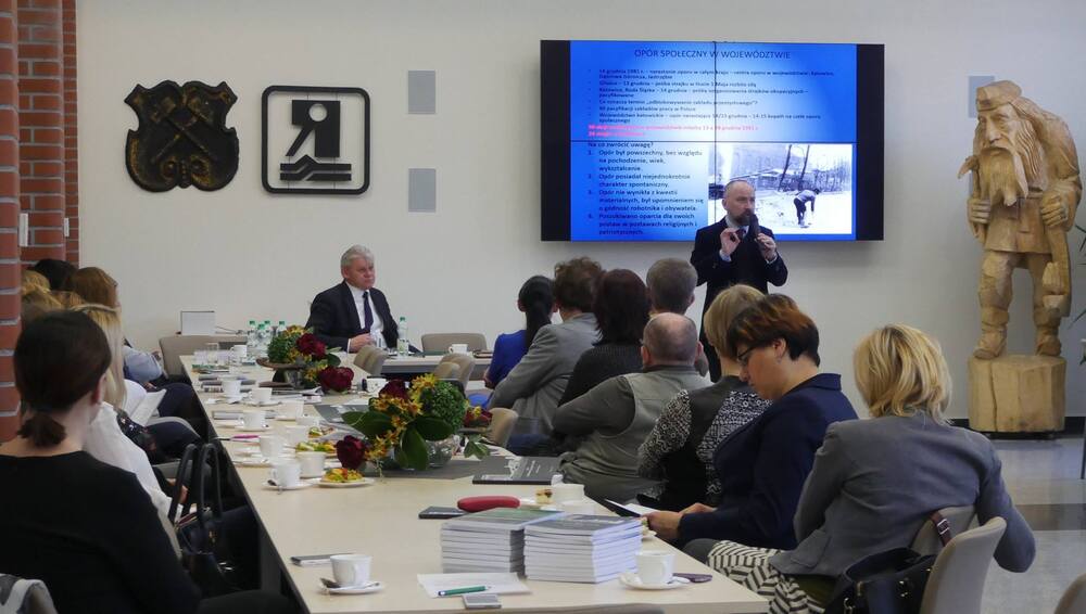 Prelekcja Ryszarda Mozgola (IPN Katowice).