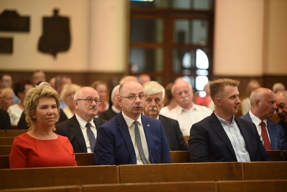 Msza Święta Pontyfikalna w Archikatedrze Chrystusa Króla pod przewodnictwem abp. Wojciecha Polaka, Prymasa Polski. Fot. K. Liszka, M. Kobylańska/IPN