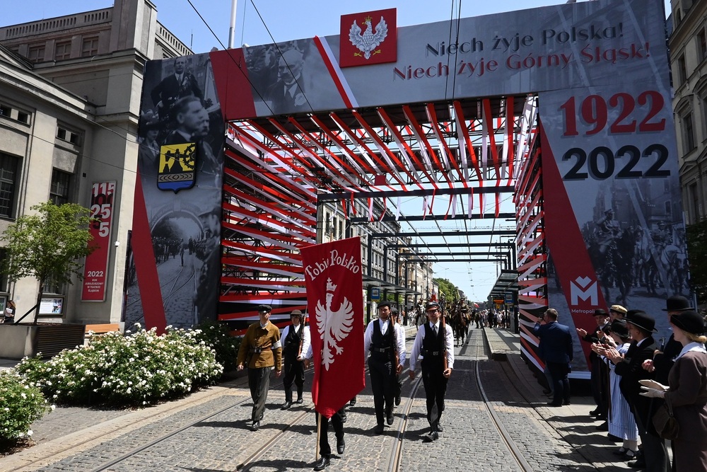 Inscenizacja wkroczenia Wojska Polskiego do Katowic. Fot. K. Liszka, M. Kobylańska/IPN