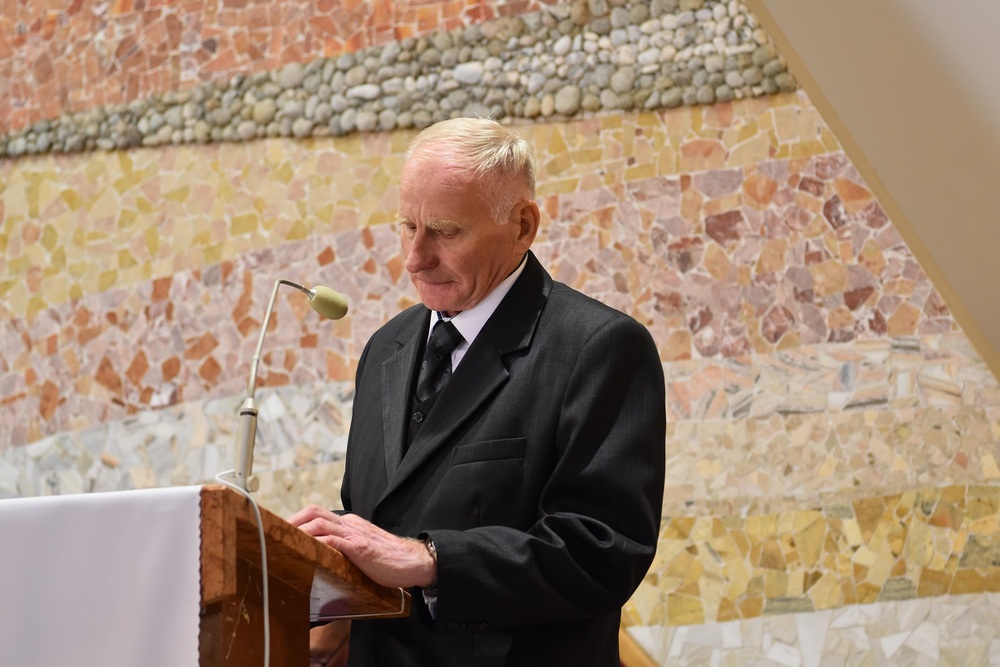 Uroczystość pogrzebowa śp. Jana Ficka, żołnierza VII Śląskiego Okręgu NSZ. Fot. Krzysztof Łojko/IPN