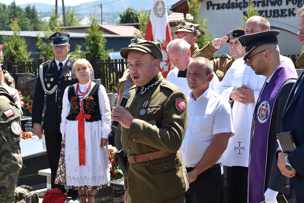 Uroczystość pogrzebowa śp. Jana Ficka, żołnierza VII Śląskiego Okręgu NSZ. Fot. Krzysztof Łojko/IPN