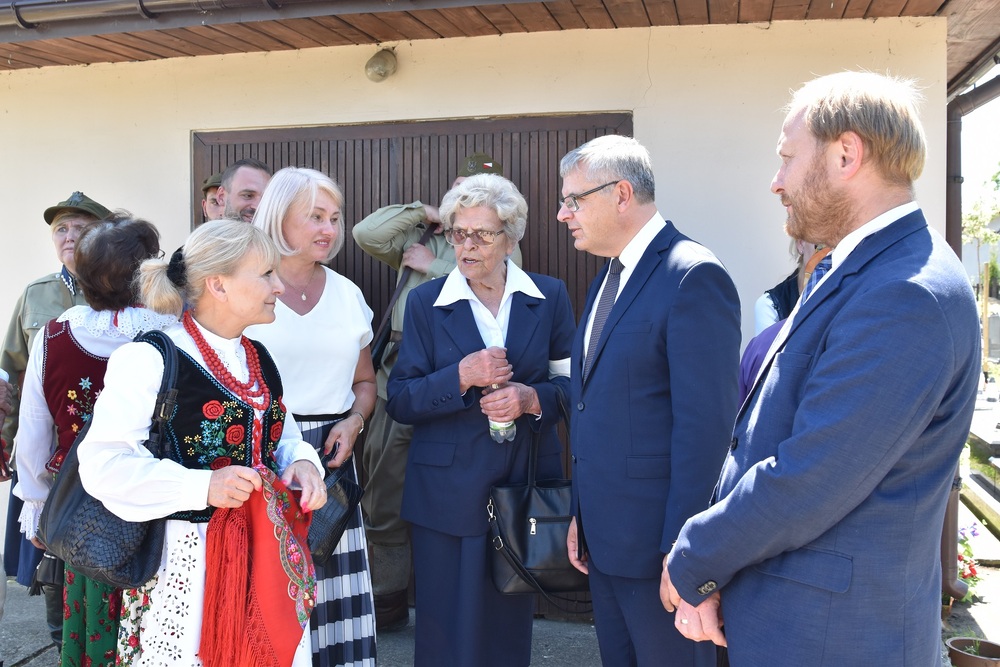 Uroczystość pogrzebowa śp. Jana Ficka, żołnierza VII Śląskiego Okręgu NSZ. Fot. Krzysztof Łojko/IPN