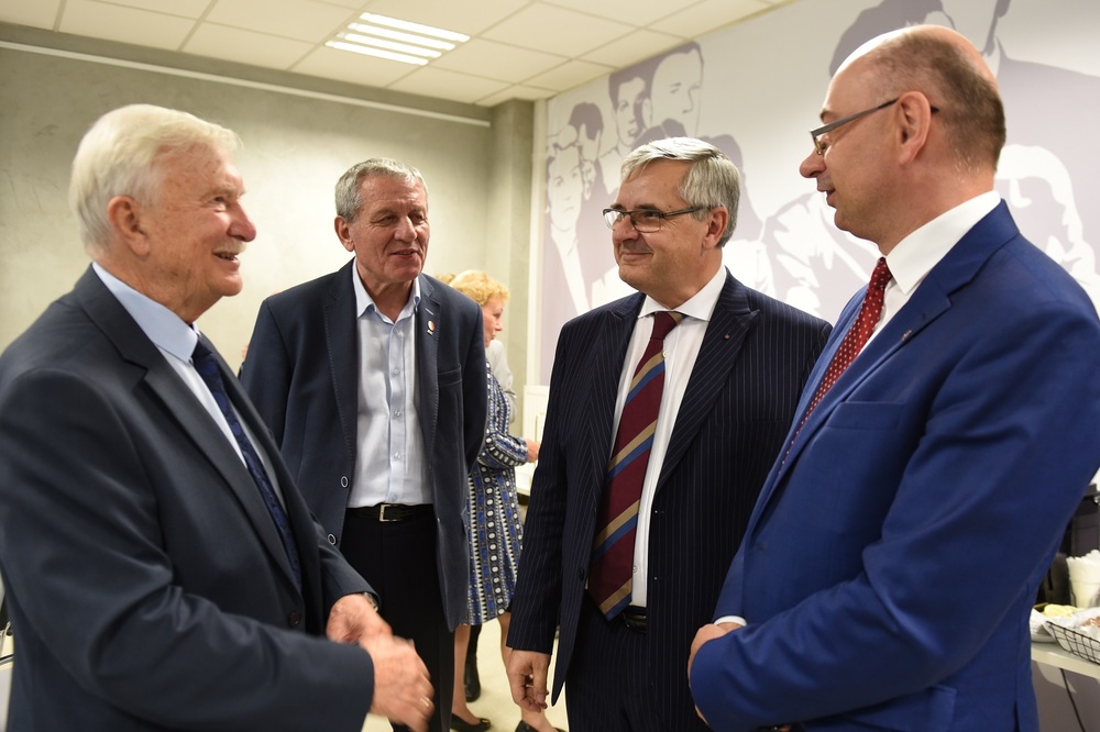 Uroczystość wręczenia Krzyży Wolności i Solidarności w Katowicach.