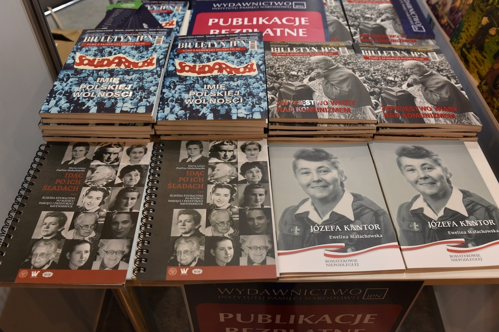 Wydawnictwo IPN na Targach Książki w Katowicach. Fot. M. Kobylańska