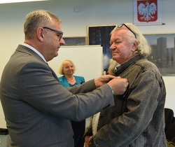 Wręczenie Krzyża Wolności i Solidarności Józefowi Patynie w Katowicach. Fot. Monika Kobylańska/IPN