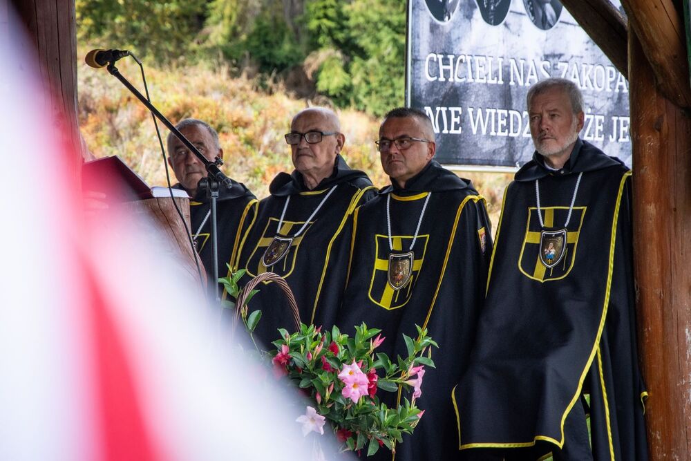 Uroczystość w hołdzie ks. Gurgaczowi i żołnierzom PPAN. Fot. Agnieszka Masłowska (IPN)