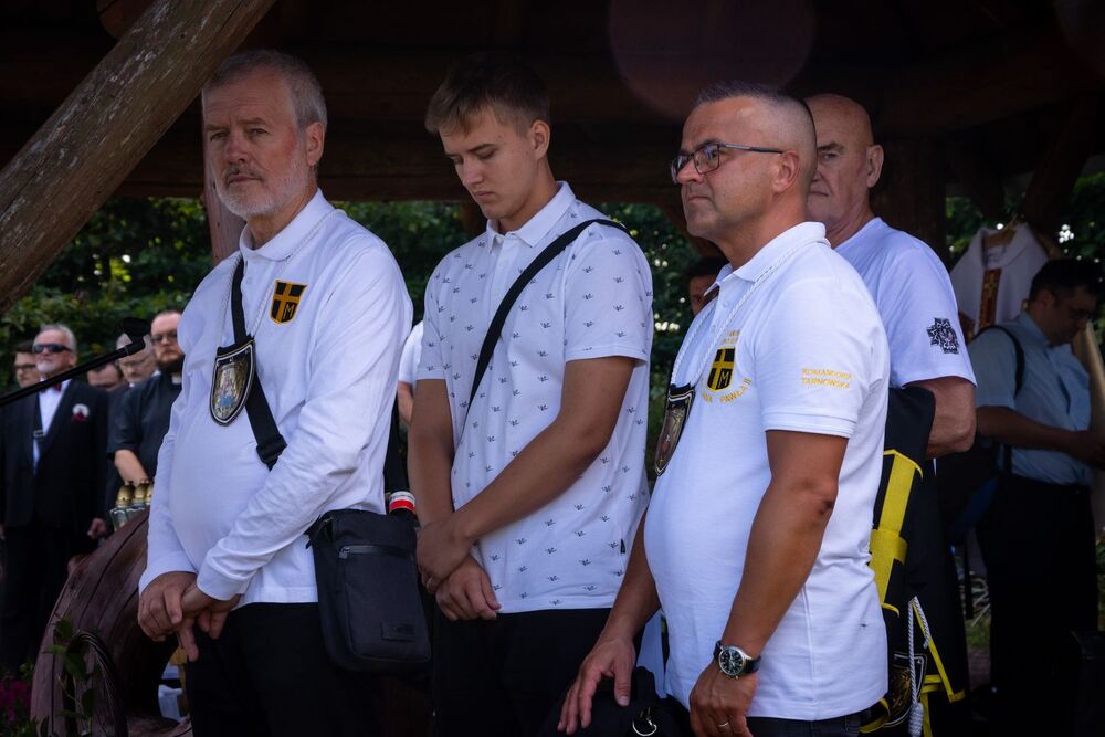 Uroczystość w hołdzie ks. Gurgaczowi i żołnierzom PPAN. Fot. Agnieszka Masłowska (IPN)