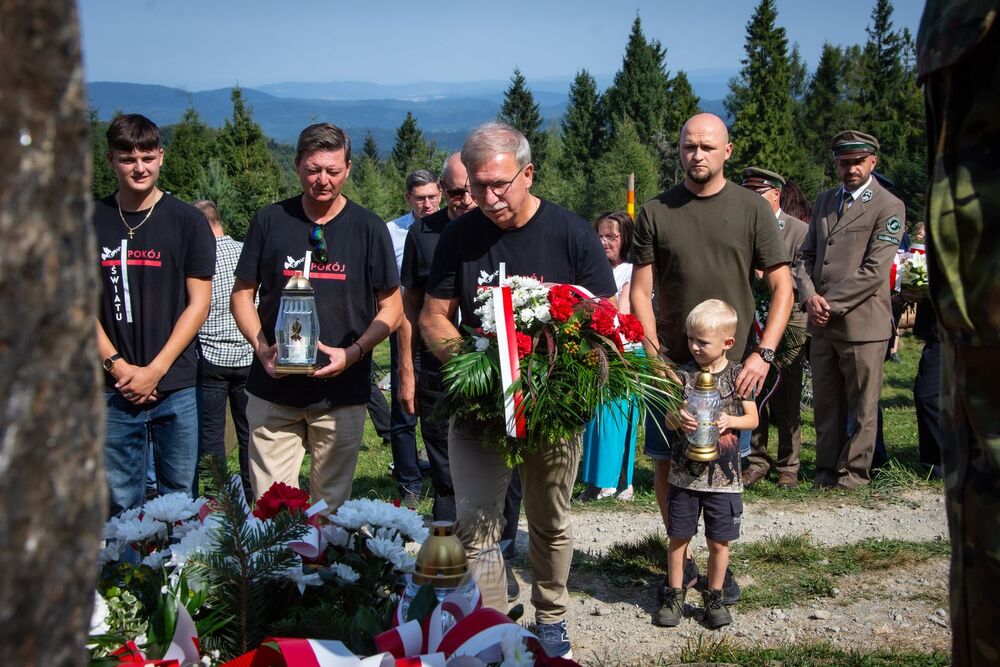 Uroczystość w hołdzie ks. Gurgaczowi i żołnierzom PPAN. Fot. Agnieszka Masłowska (IPN)