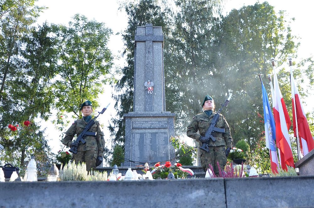 80. rocznica niemieckiej pacyfikacji Wiśniowej i okolicznych miejscowości. Fot. Janusz Ślęzak (IPN)