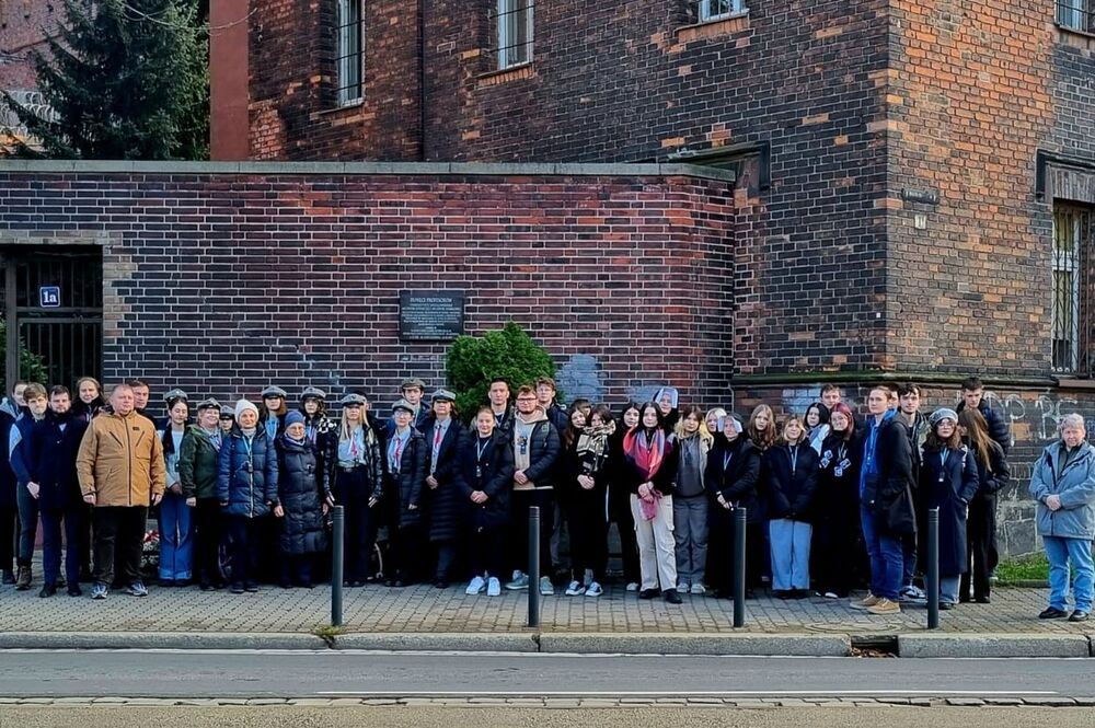 Uczestnicy wyprawy akademickiej „Śladami Sonderaktion Krakau” we Wrocławiu. Fot. IPN