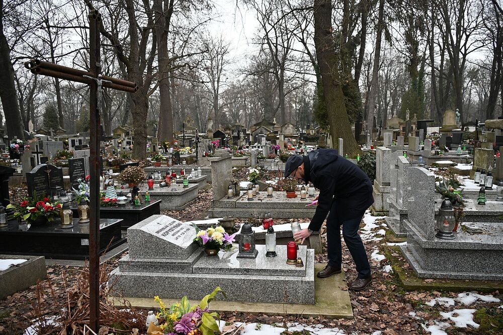 Odnowiony przez IPN grób powstańca styczniowego Bronisława Kopystyńskiego. Fot. Janusz Ślęzak (IPN)