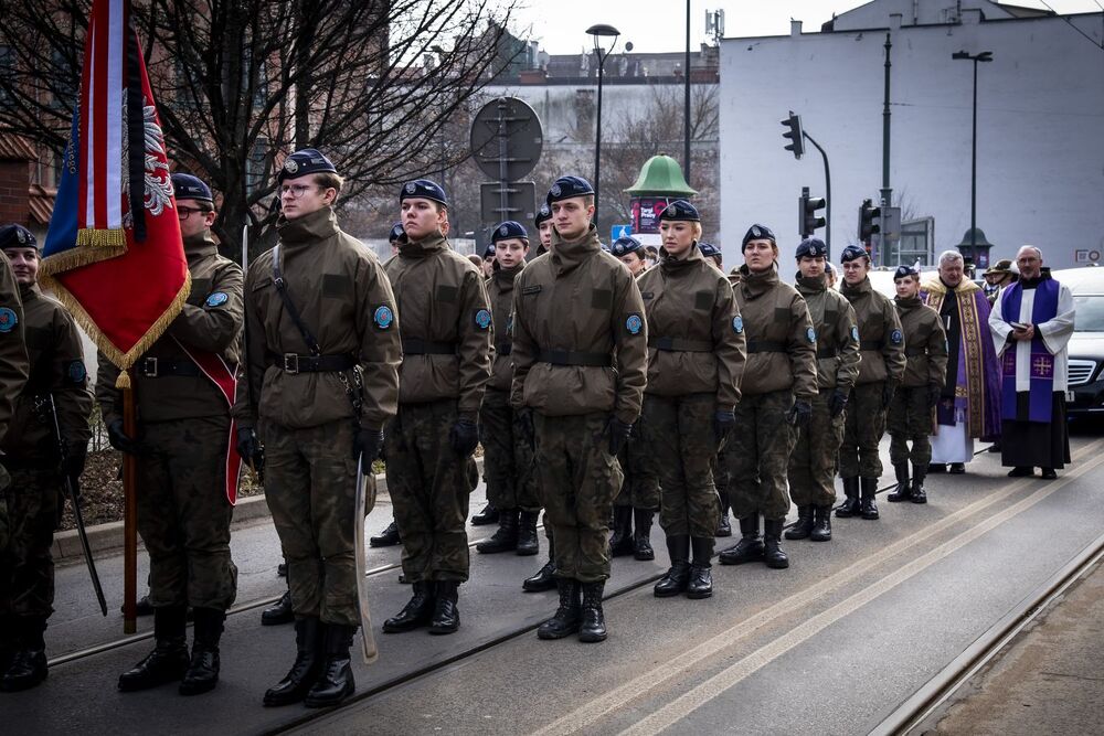 Uroczystości pogrzebowe trzech Żołnierzy Wyklętych w Krakowie. Fot. Agnieszka Masłowska (IPN)