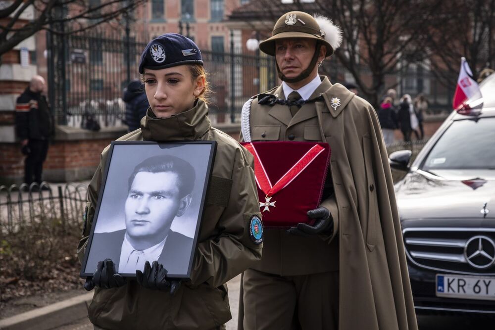 Uroczystości pogrzebowe trzech Żołnierzy Wyklętych w Krakowie. Fot. Agnieszka Masłowska (IPN)