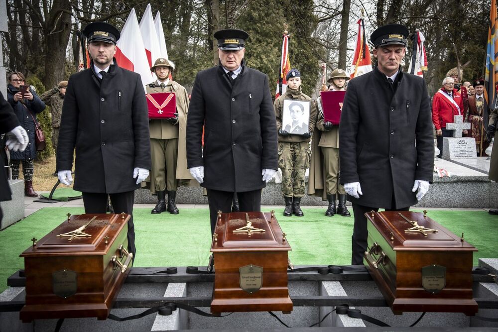 Uroczystości pogrzebowe trzech Żołnierzy Wyklętych w Krakowie. Fot. Agnieszka Masłowska (IPN)