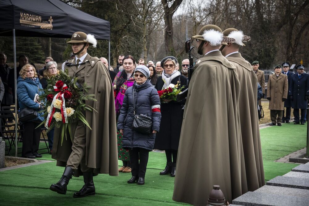 Uroczystości pogrzebowe trzech Żołnierzy Wyklętych w Krakowie. Fot. Agnieszka Masłowska (IPN)