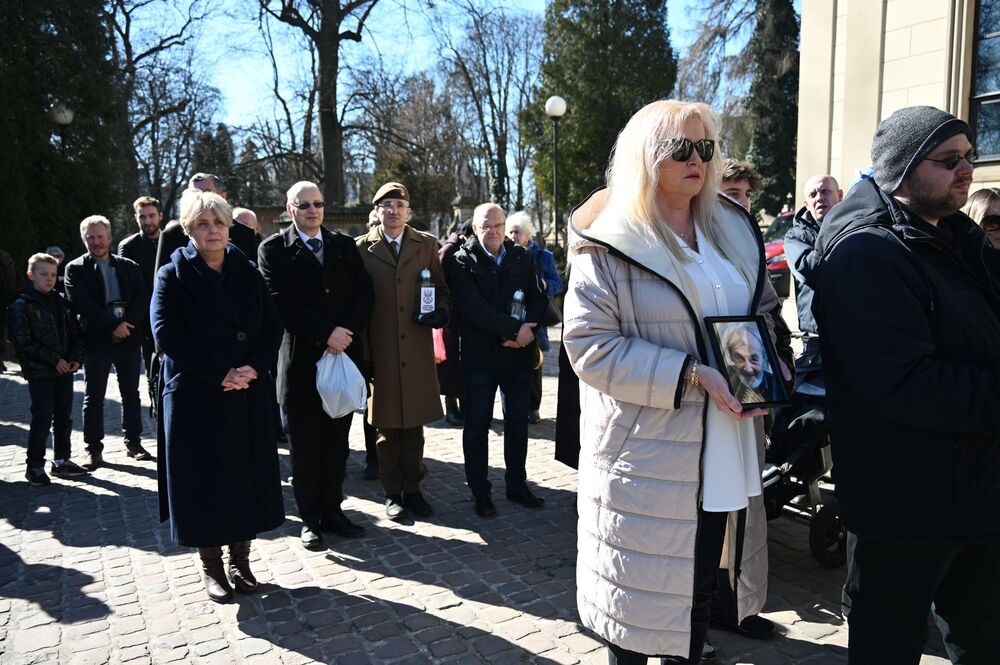 Pogrzeb kpt. Stanisława Pazurkiewicza. Fot. Janusz Ślęzak (IPN)