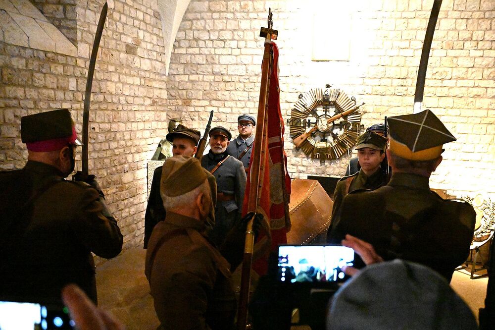 Imieniny marszałka Piłsudskiego. Uroczystość na Wawelu. Fot. Janusz Ślęzak (IPN)