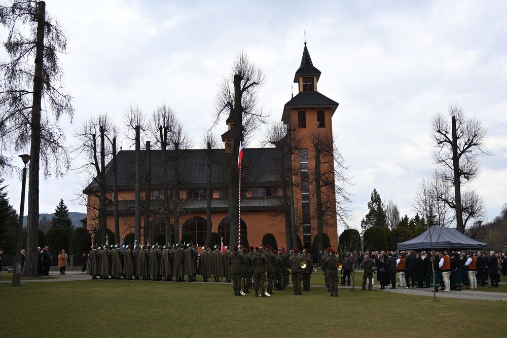 Narodowy Dzień Pamięci Polaków ratujących Żydów pod okupacją niemiecką. Uroczystości w Tokarni. Fot. Janusz Ślęzak (IPN)