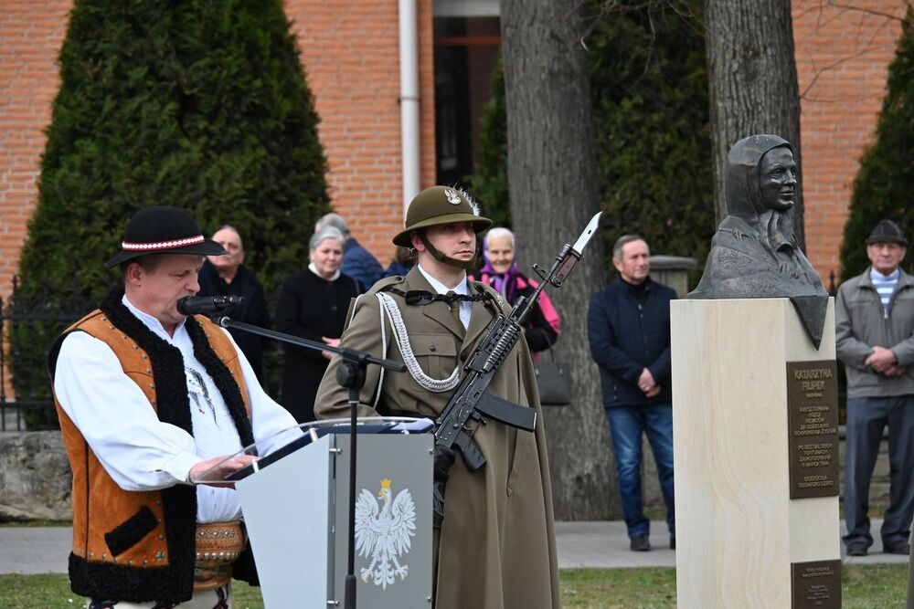 Narodowy Dzień Pamięci Polaków ratujących Żydów pod okupacją niemiecką. Uroczystości w Tokarni. Fot. Janusz Ślęzak (IPN)