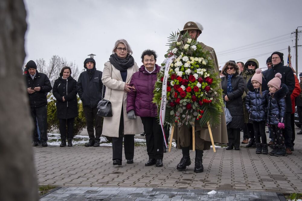 W Podegrodziu odsłonięto tablicę pamięci Stanisława Berowskiego. Fot. Agnieszka Masłowska (IPN)