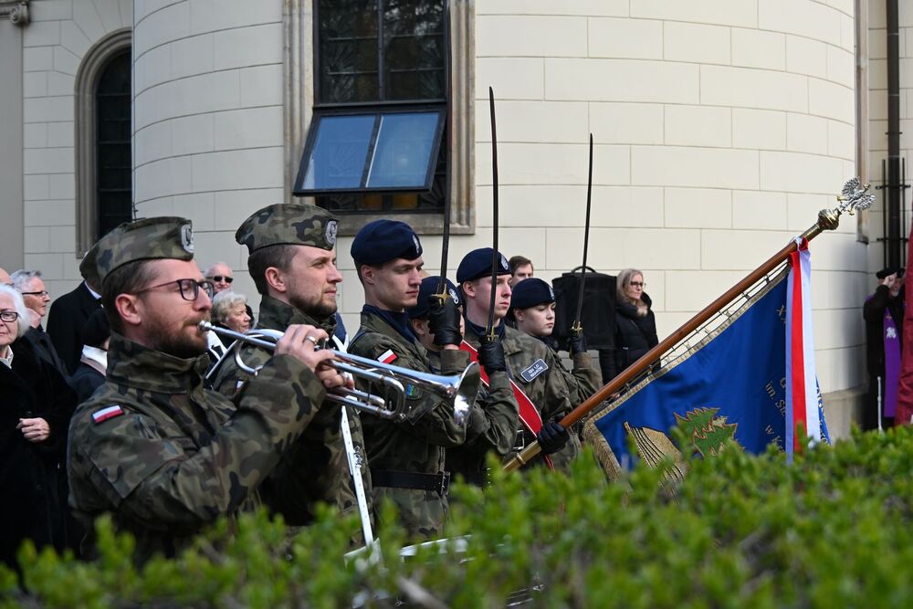 30. rocznica odsłonięcia Symbolicznej Mogiły Ofiar Komunizmu na cmentarzu Rakowickim. Fot. Janusz Ślęzak (IPN)