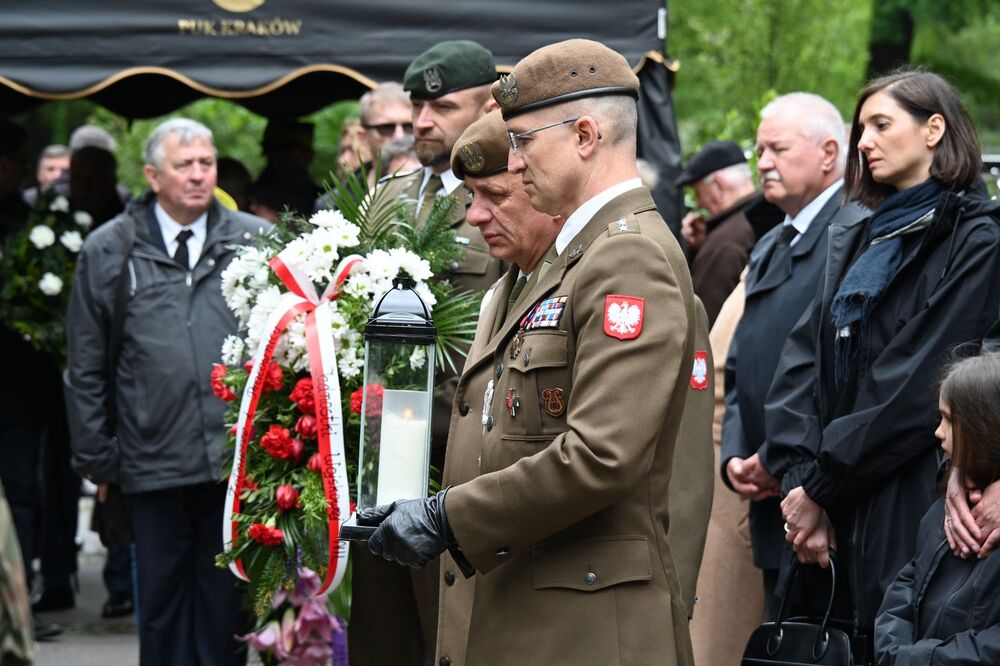 W Krakowie pochowano ppłk. Ryszarda Ładę-Brodowskiego, żołnierza AK. Fot. Janusz Ślęzak (IPN)