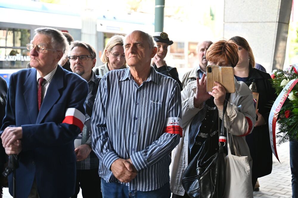 Uroczystość u zbiegu ulic Lubicz i Botanicznej w Krakowie. Fot. Janusz Ślęzak (IPN)