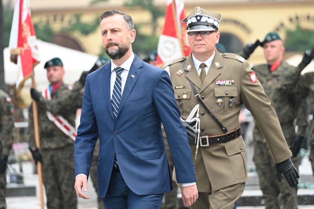 Centralne Obchody Święta Wojsk Lądowych połączone z wręczeniem sztandaru Dowództwu 2. Korpusu Polskiego – Dowództwu Komponentu Lądowego. Fot. Janusz Ślęzak (IPN)